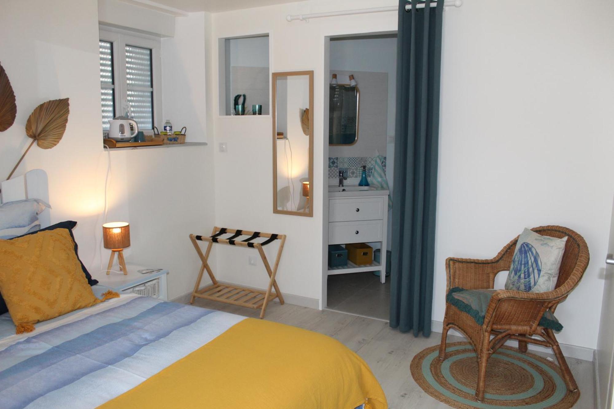 La Douce Charentaise Bed & Breakfast Merignac  Exterior photo